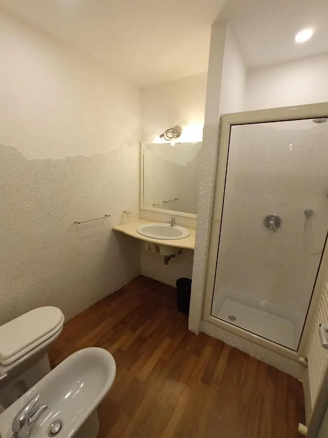 Apartment Nove & Dieci Appartamento Nuovo. Zona Stadio, Uni, Mostra Naples Italy